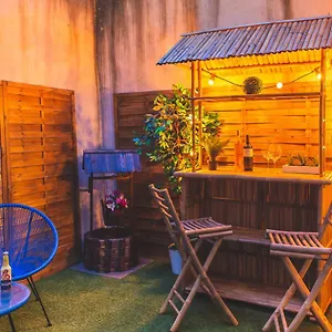 Appart hôtel Le Charme Martegal Suite/spa, Martigues