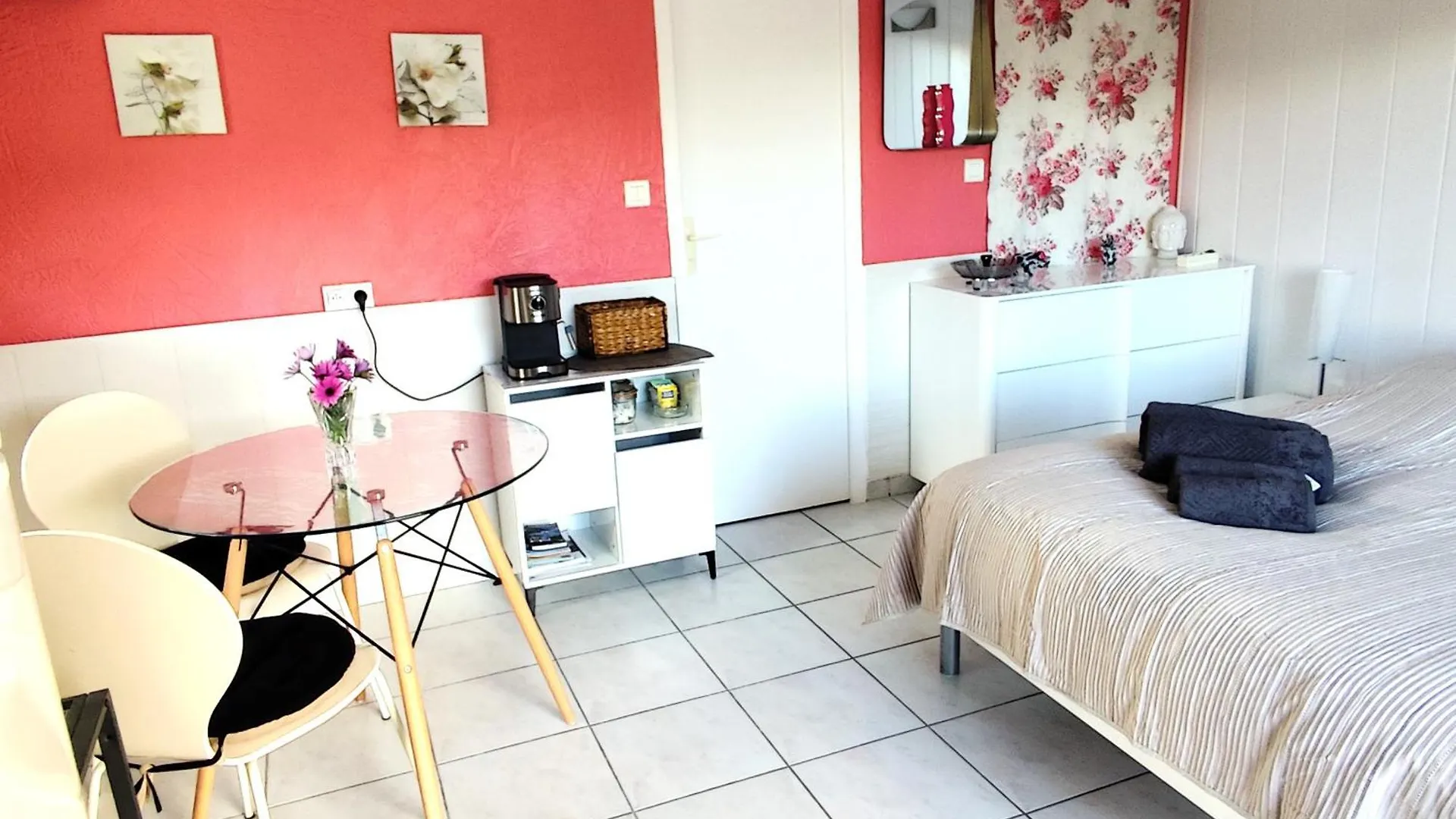 Studio Le Romantique A 20 Kms De Nice Bendejun France